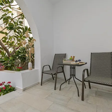 Jardin De Castillo , Naxos Town
